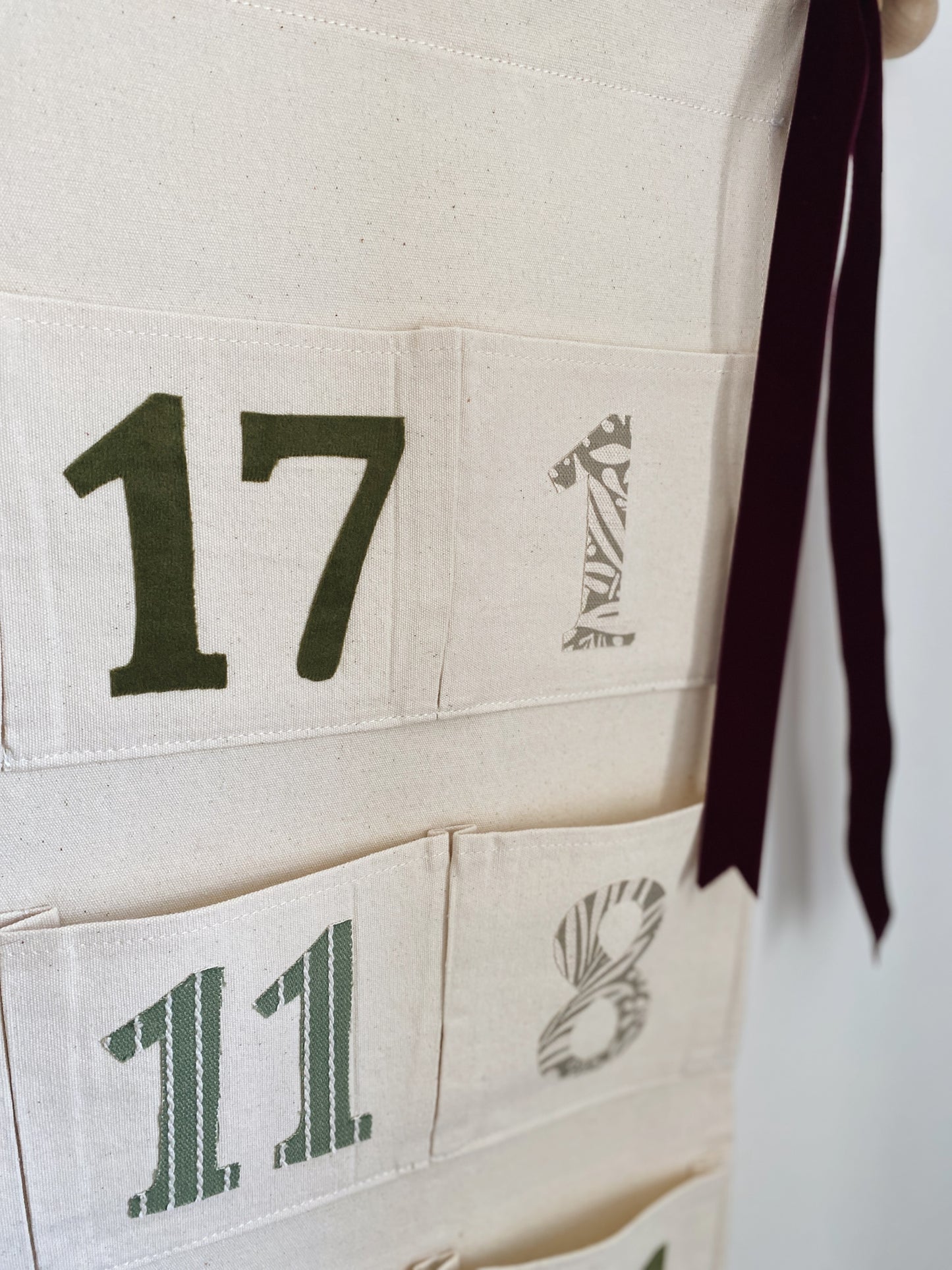 Christmas Advent Calendar in Green & Gold Glitter